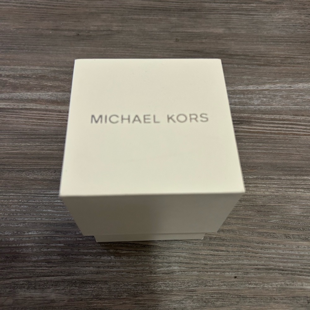 Michael Kors Watch Box